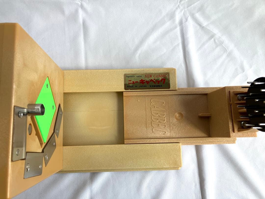 【未使用】ニューキャベック NEW CABBEC キャベツの細切り 回転調理器