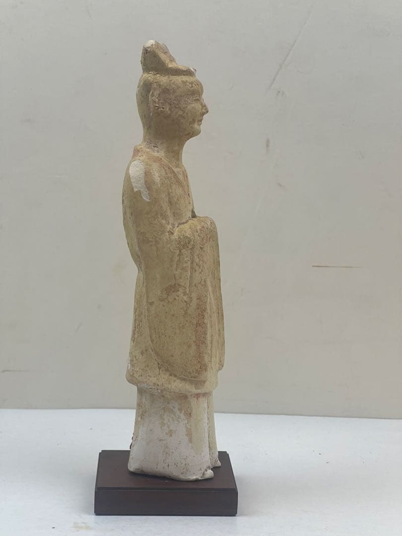 古代中国加彩佣　漢の時代の女官の像　送料込み