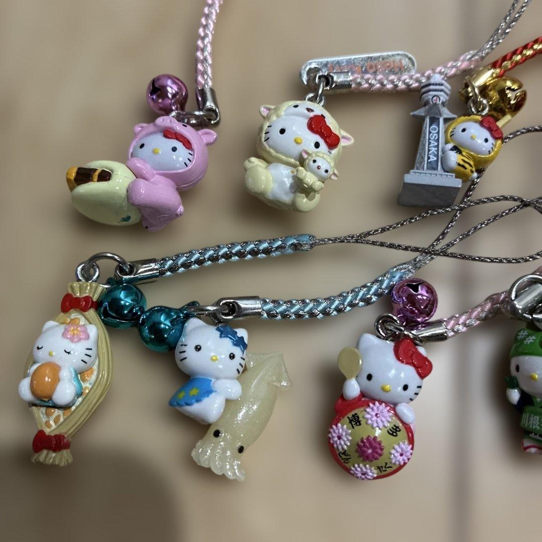 ハローキティ ご当地 根付け ストラップ まとめ売り - メルカリ