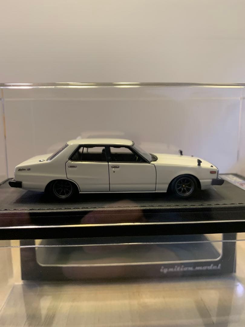 イグニッションモデル　1/43 スカイライン　GT-EL C210 ホワイト