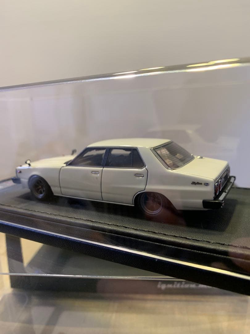 イグニッションモデル　1/43 スカイライン　GT-EL C210 ホワイト