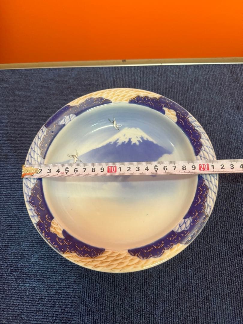 2059 深川製磁 染錦富士に双鶴松絵 深鉢 時代物