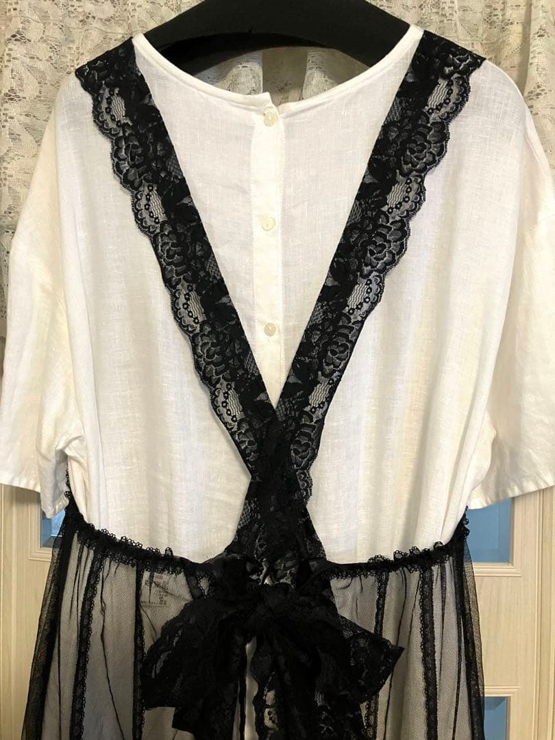 さえらピアリマーマの黒レースエプロンドレス