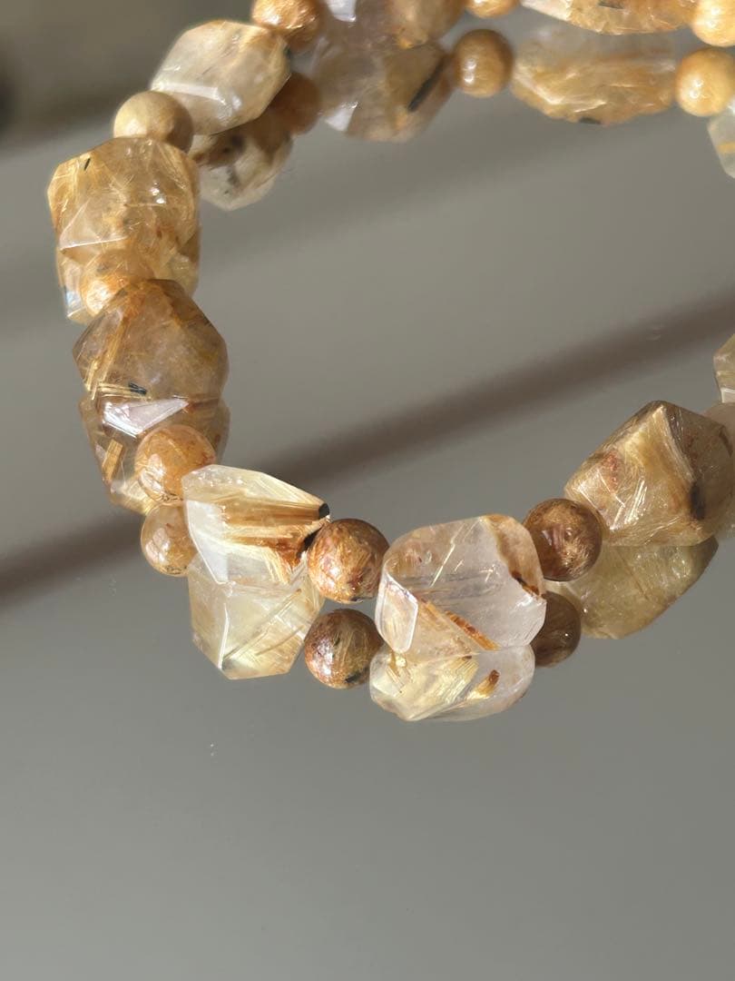 【希少デザイン】ルチルクォーツ 18cm ランダムカット（所々に太針あり）