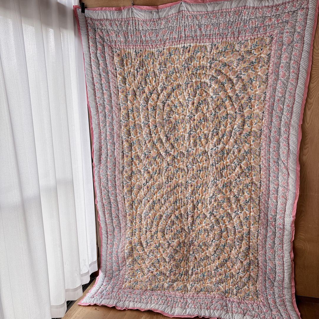 未使用※インド ブロックプリント 中綿入りキルト ベビーブルー　マルチカバーラグ