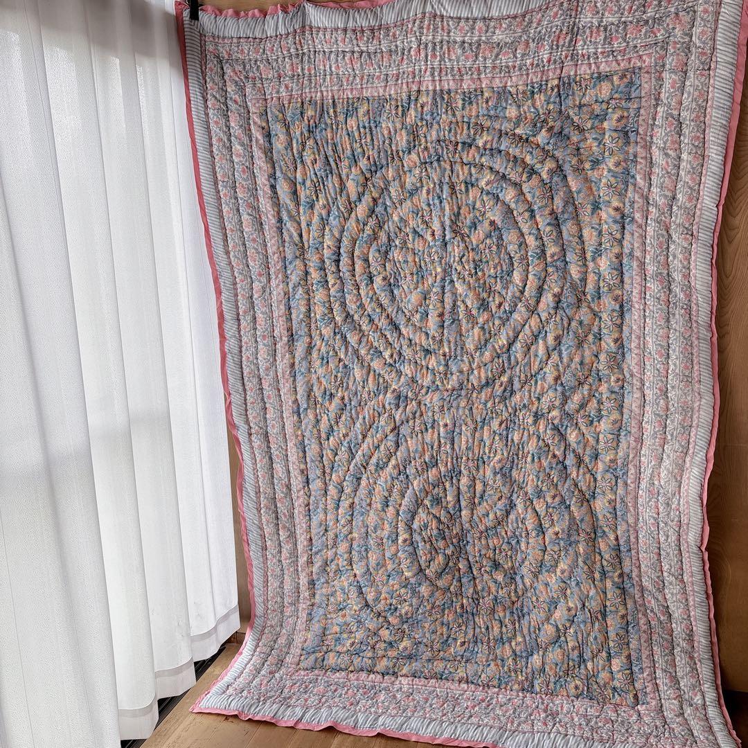 未使用※インド ブロックプリント 中綿入りキルト ベビーブルー　マルチカバーラグ