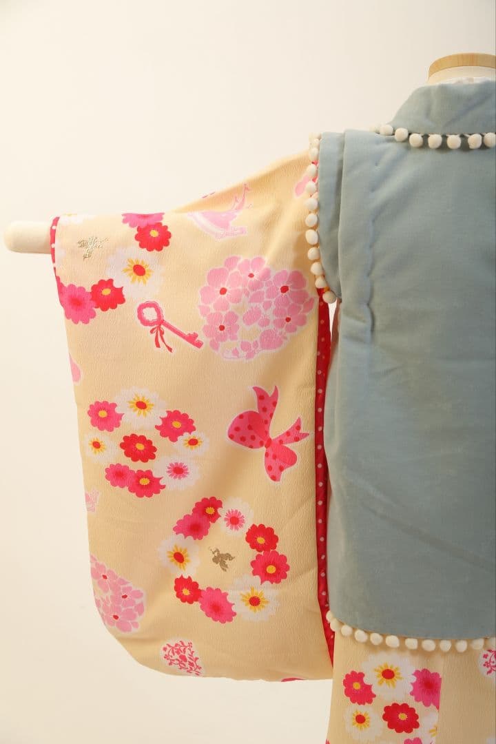 七五三○七五三着物○被布セット○着物○被布○3歳女の子○キッズ着物○セイコマツダ