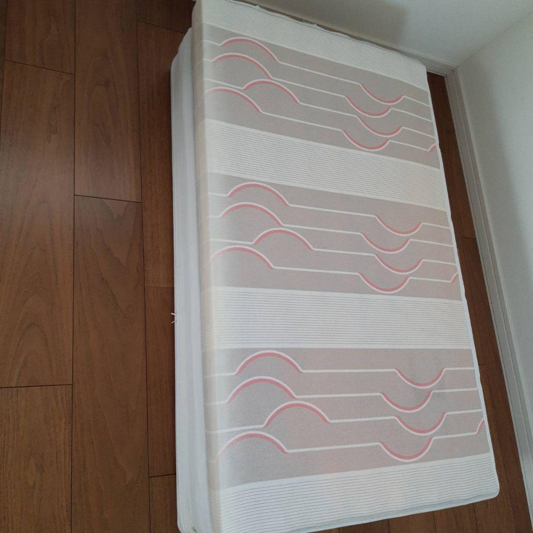 ヘルスウェーブ すややか ゴールド セミダブル マットレス