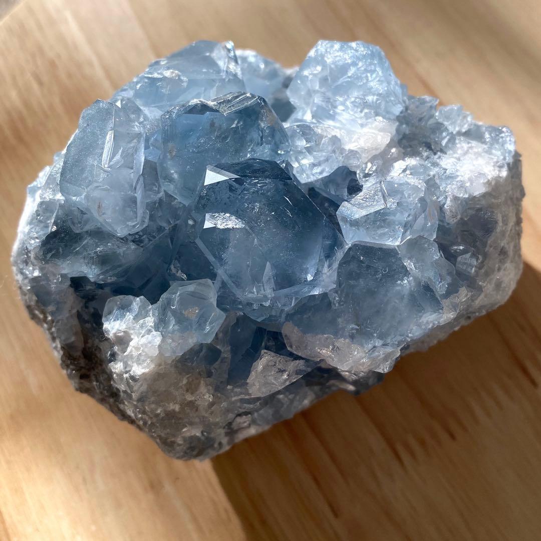 Ray stone✨️ページ　品質良き♡✨マダガスカル産　セレスタイト　原石