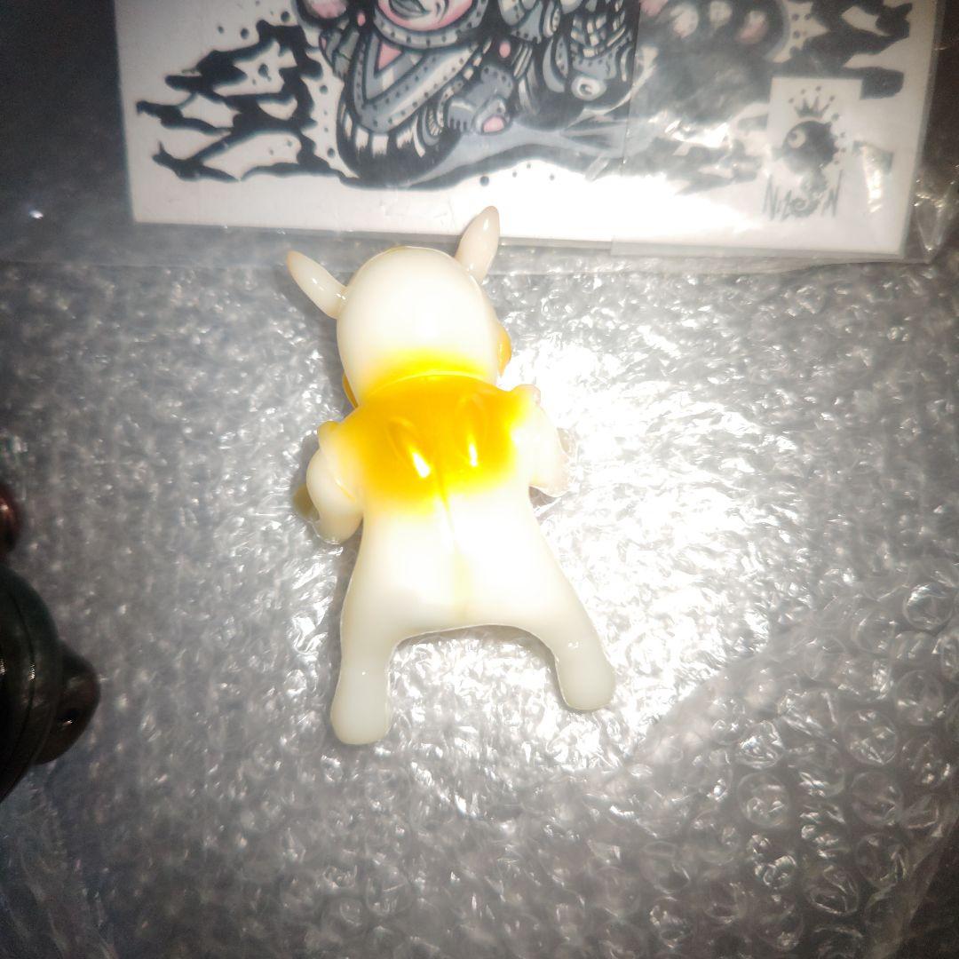 PILLS TOY　夢幻ロボット　人造人間　ソフビ　白