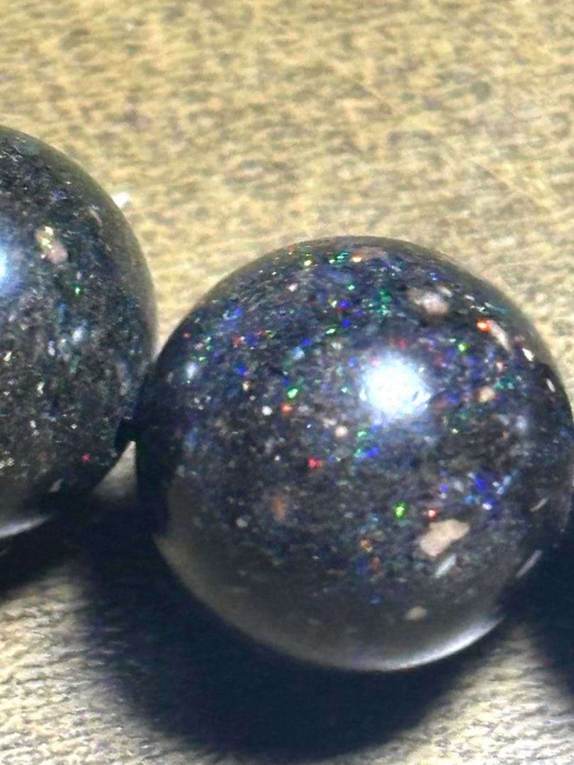 【新入荷】高品質　ブラックマトリックスオパールブレス10.2㎜（新品未使用）虹色