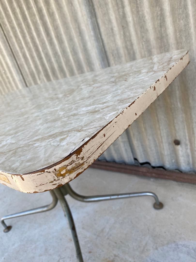 レトロ　コーヒー　テーブル　喫茶店　カフェ　ヴィンテージ