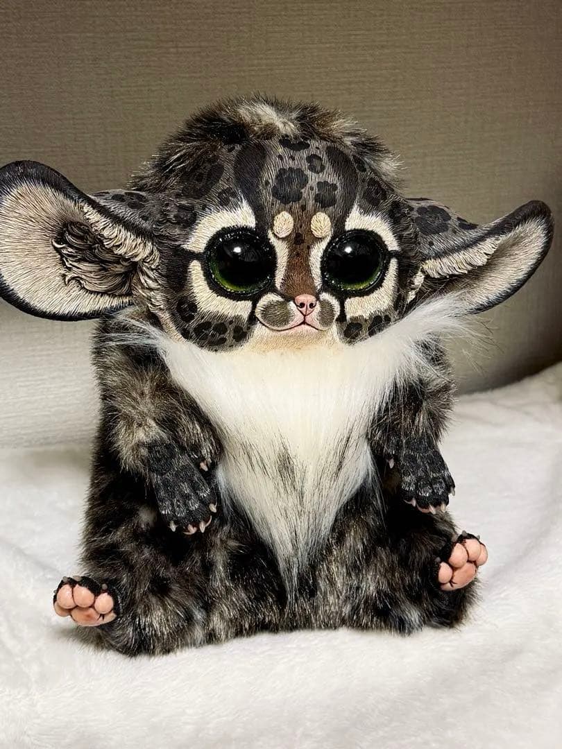アートドール ハンドメイド 幻獣 海外作家 稲荷キツネ 山猫柄 ぬいぐるみ 人形