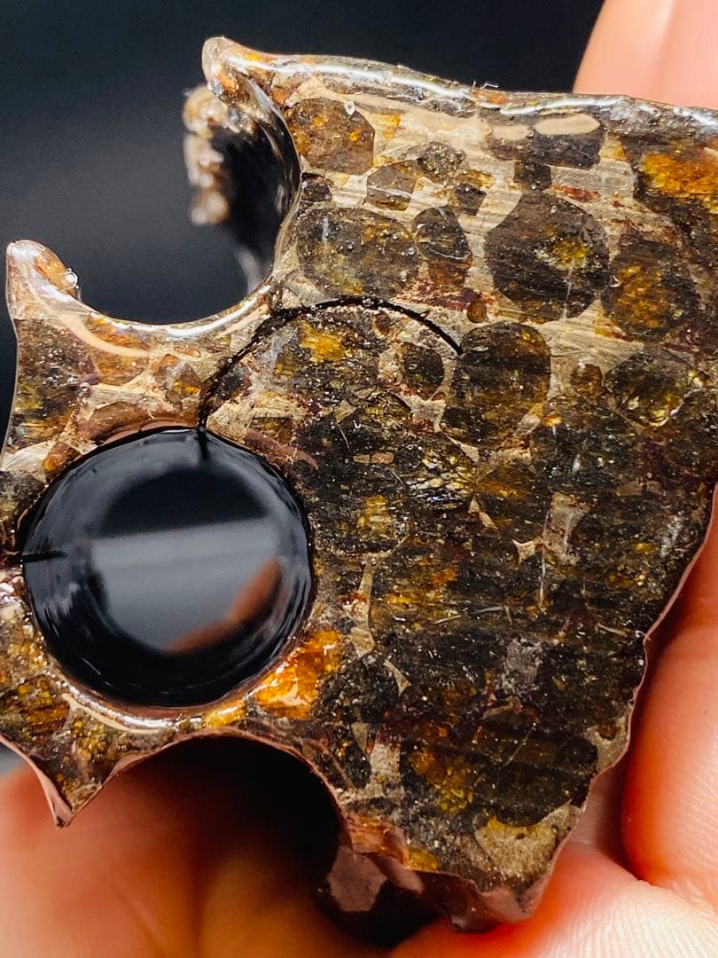 パラサイト隕石 258g 隕石 石鉄隕石 筆立て セリコ隕石 隕石原石