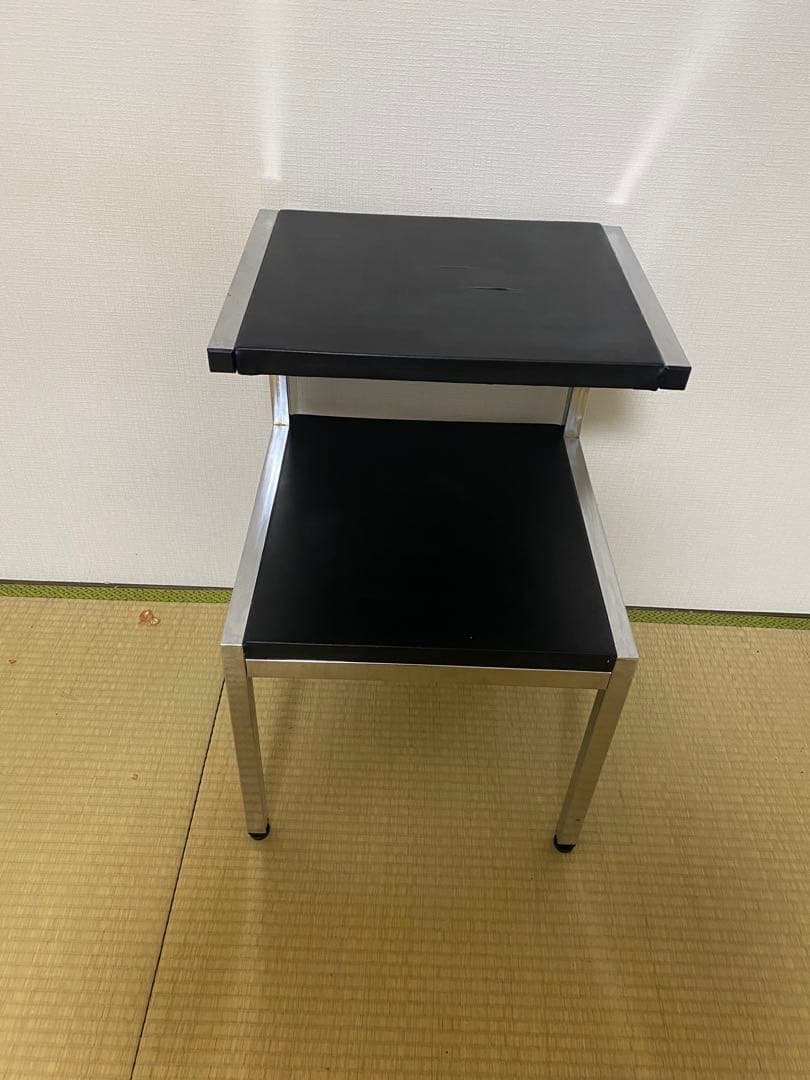 ステンレス製収納チェア