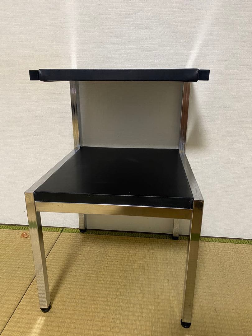 ステンレス製収納チェア