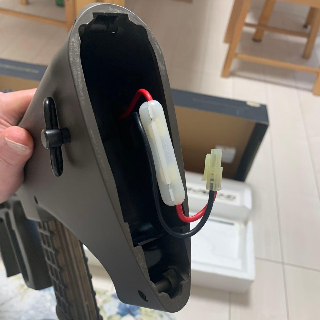 東京マルイ　STEYR AUG military カスタム　廃盤