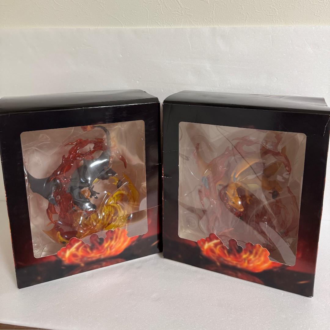 ポケモン リザードン 大きい フィギュア 2体セット 黒いリザードン 色