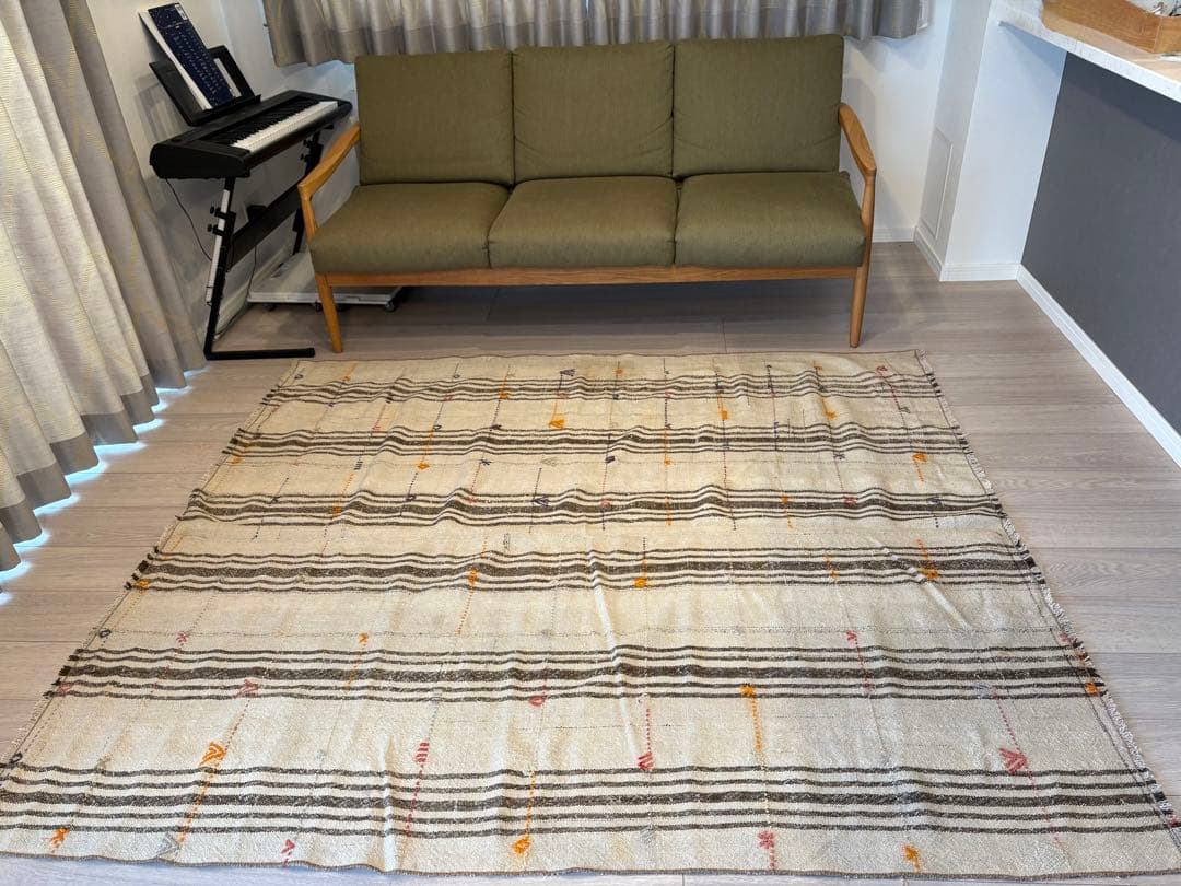 一点物ビンテージラグ・キリム（トルコ、アナトリア）167 x 189cm