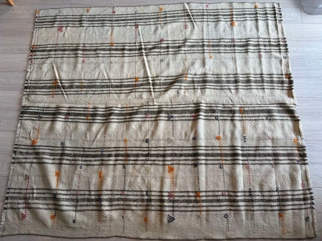 一点物ビンテージラグ・キリム（トルコ、アナトリア）167 x 189cm