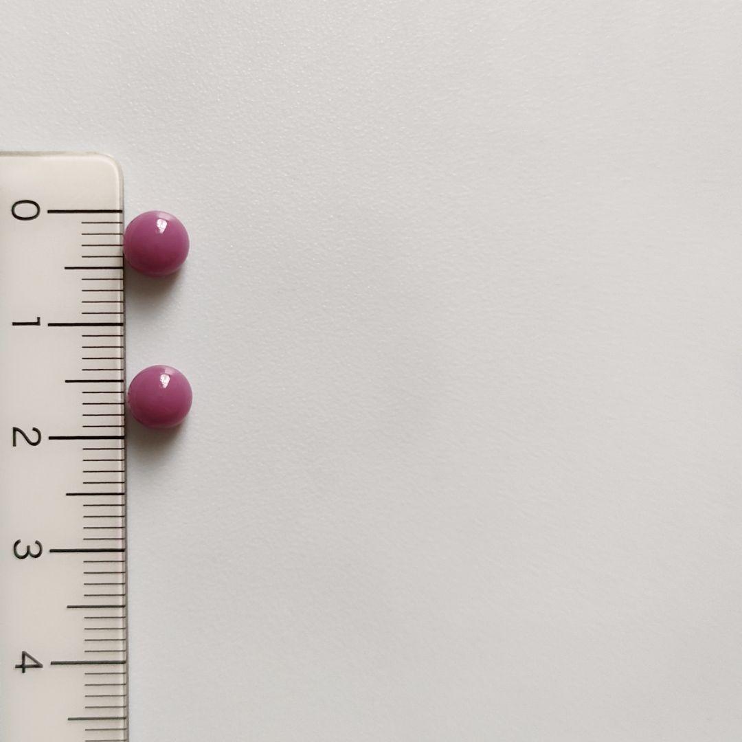 取引中　《ブライトパープル》*カラフルなガラスの小粒ピアス/イヤリング