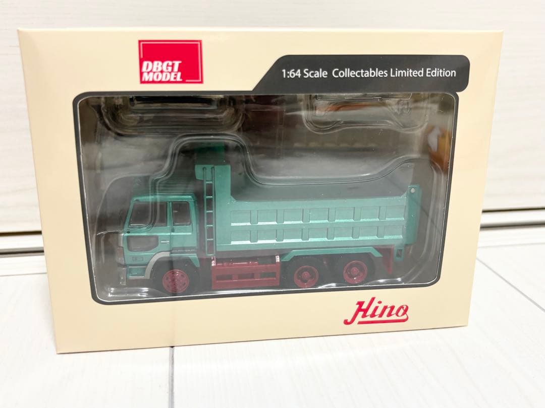 《新品箱付》1:64 HINO ダンプ　トラック　ミニカー