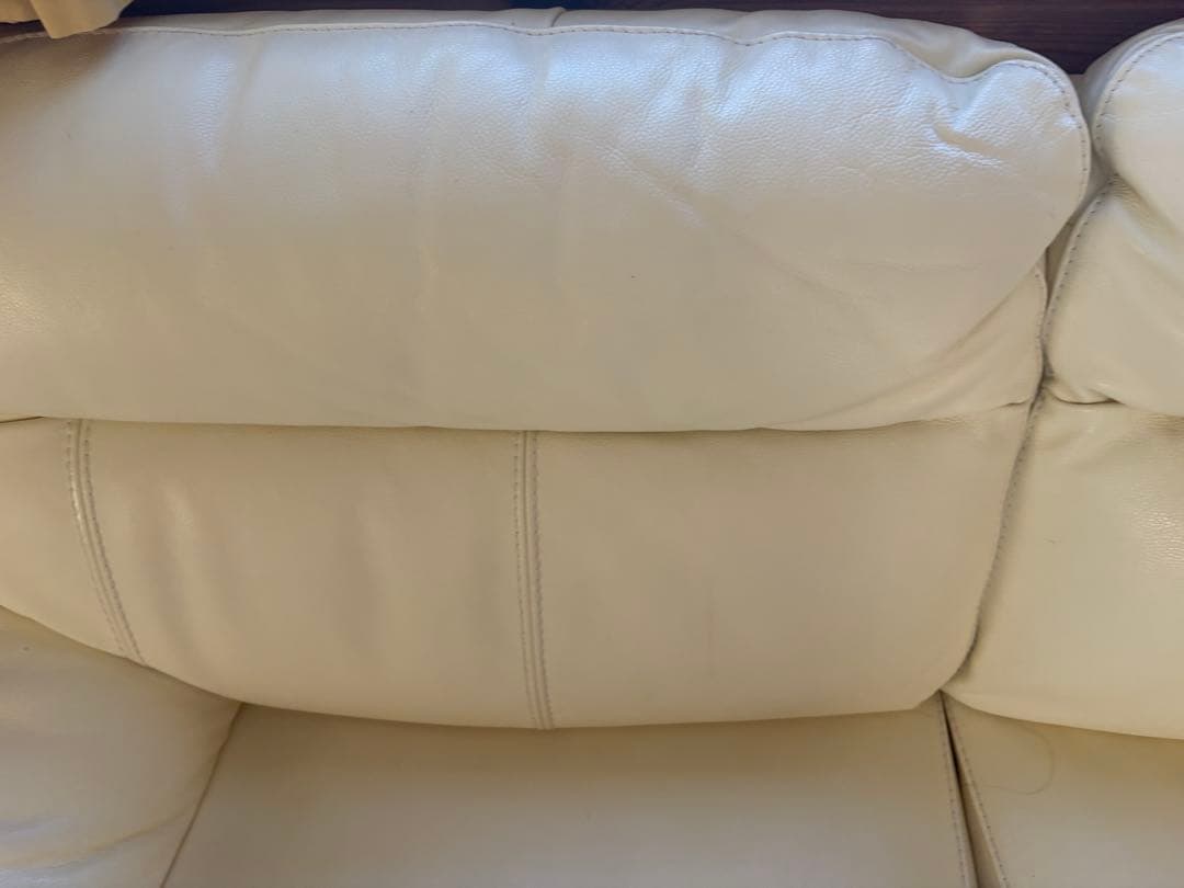 革張り　ソファー