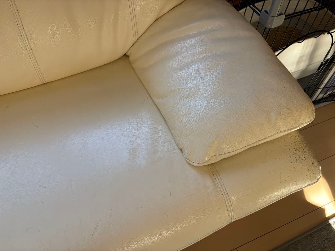 革張り　ソファー