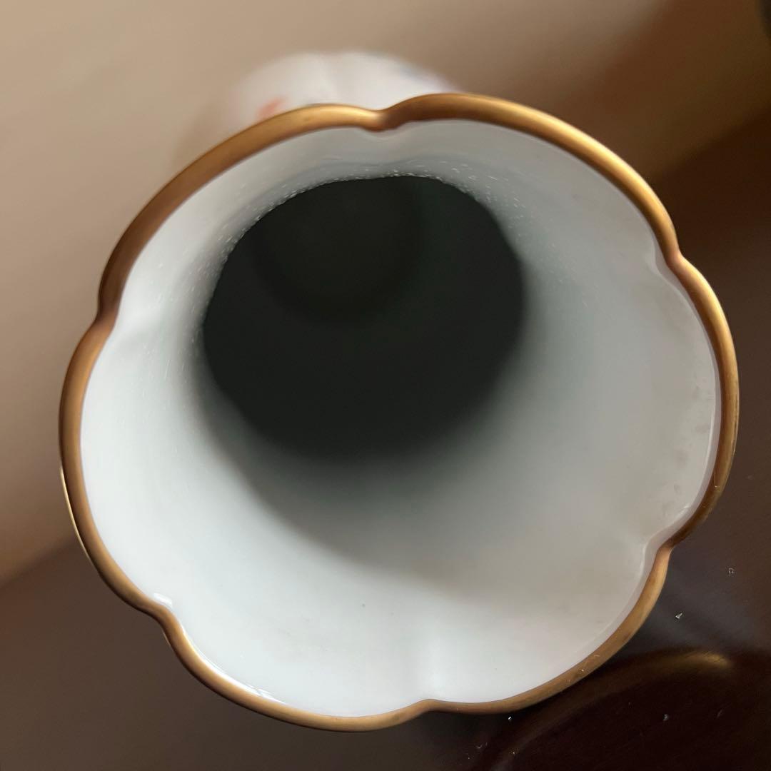 宮内庁御用達】深川製磁 花瓶 有田焼 富士流水 裏印 金彩 花鳥図