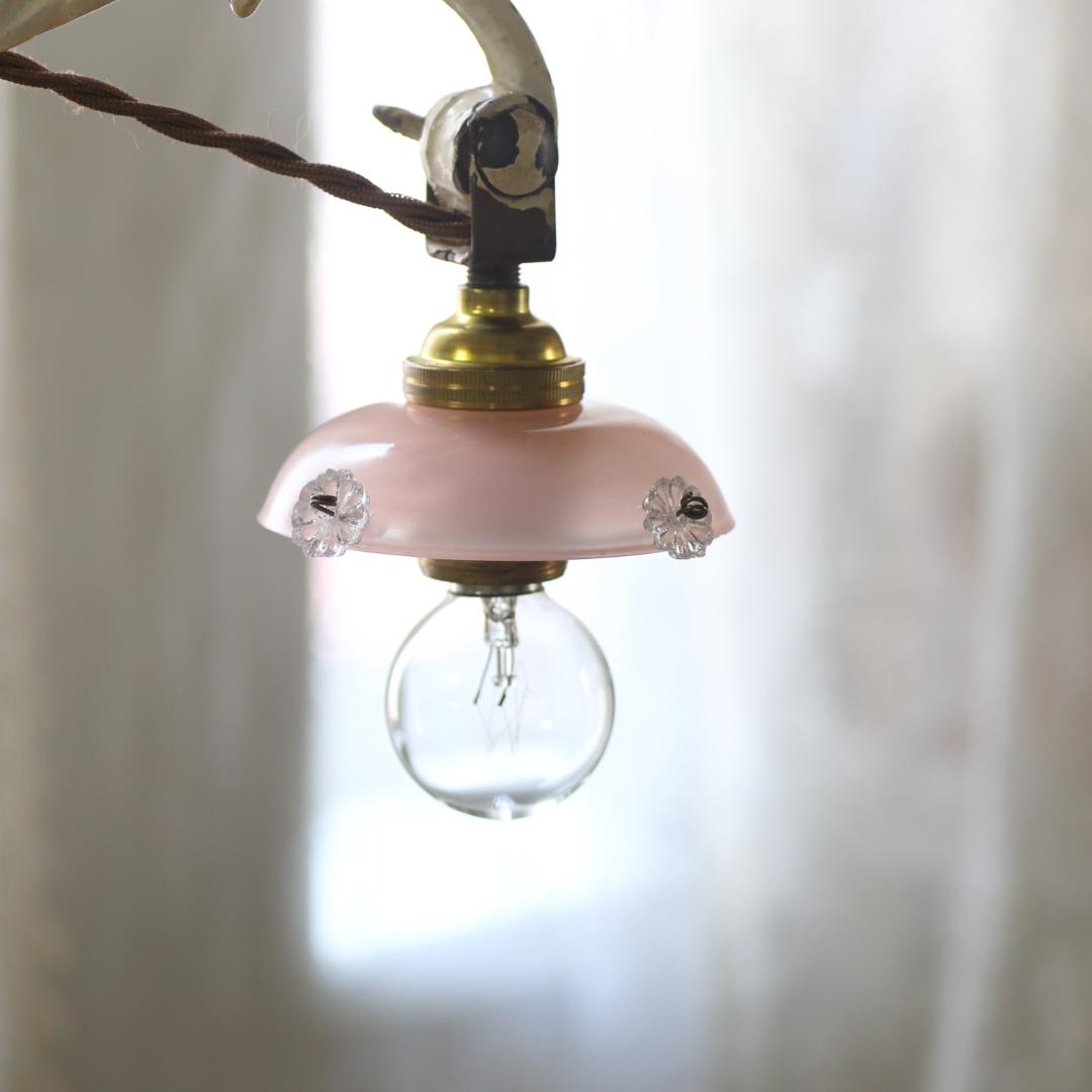 フランスアンティーク　ピンクオパリンガラス　ミニシェード/ランプシャンデリア