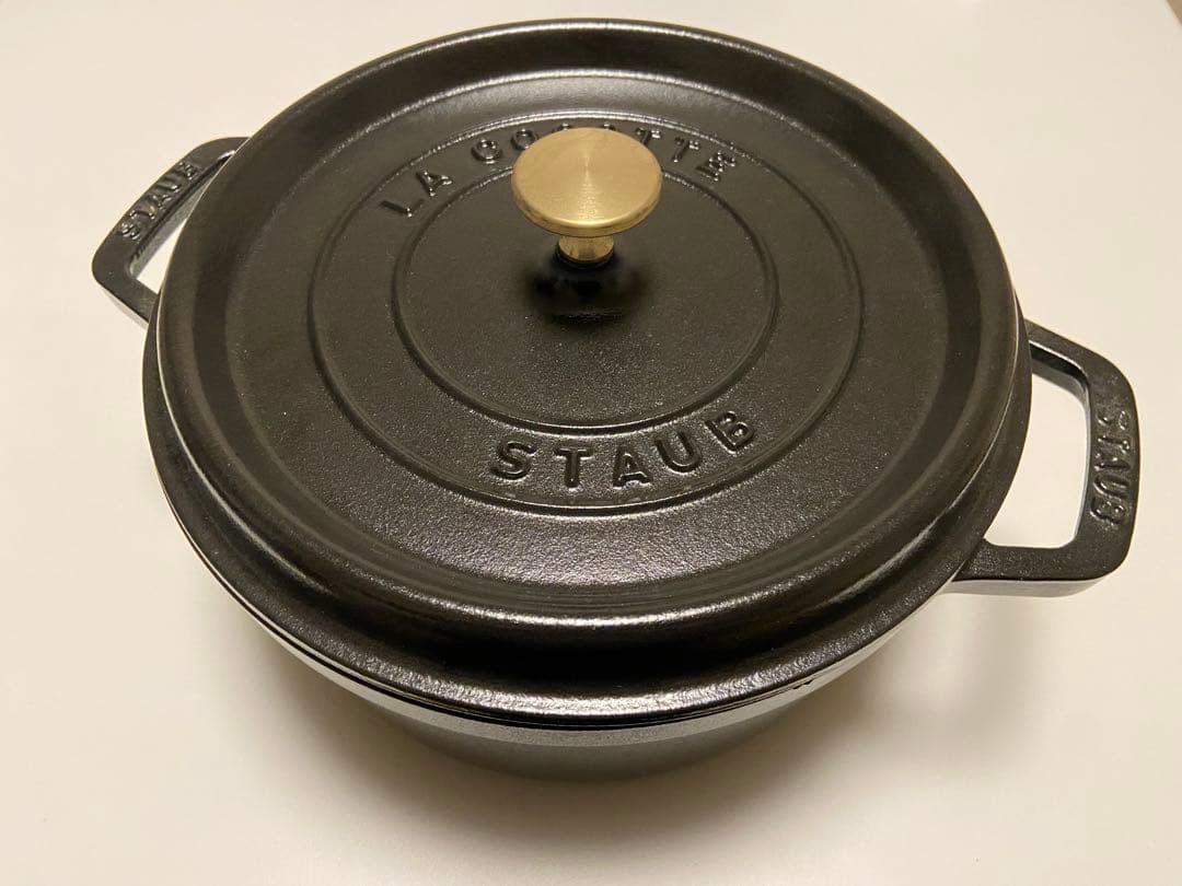 【新品未使用】 Staub ココット ラウンド 24cm +マスターブック