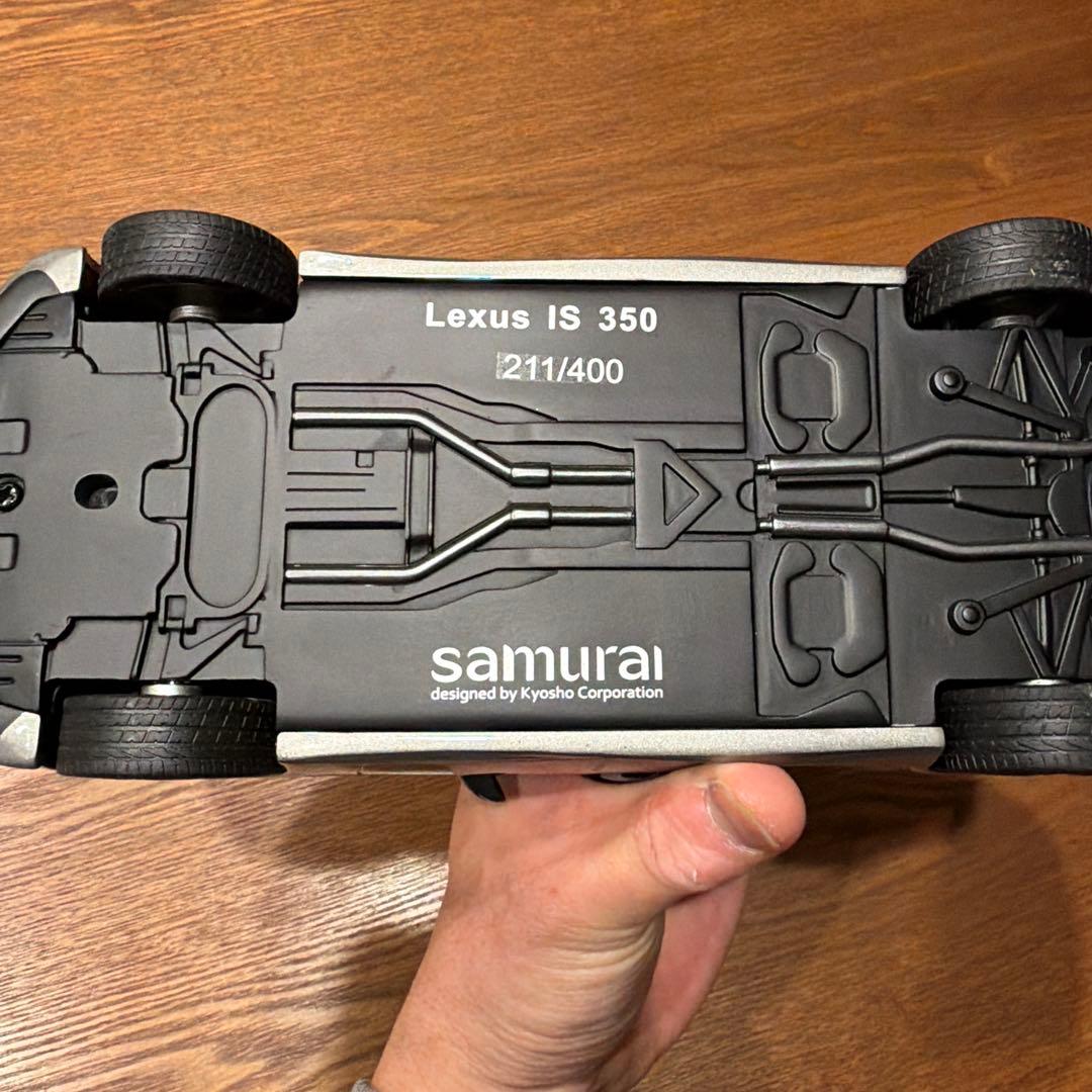 レクサスis Fスポーツ350 サムライ　1/18 展示のみ