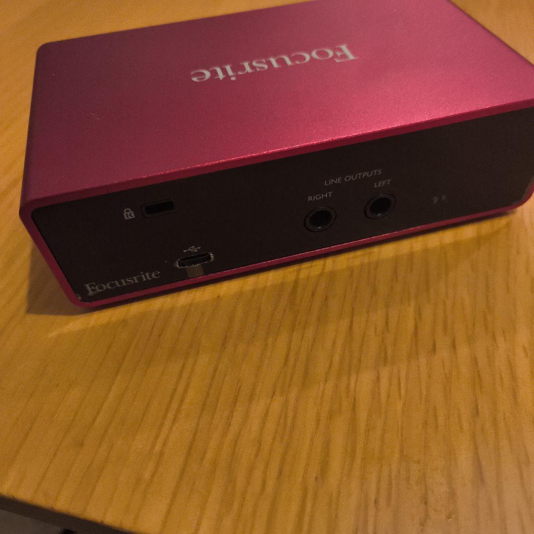 Focusrite Scarlett Solo レッド
