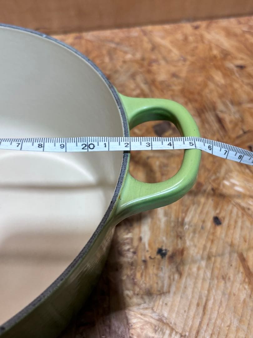 ル・クルーゼ 鋳物 ホーロー 鍋 両手鍋 鉄鍋 ココット 22cm