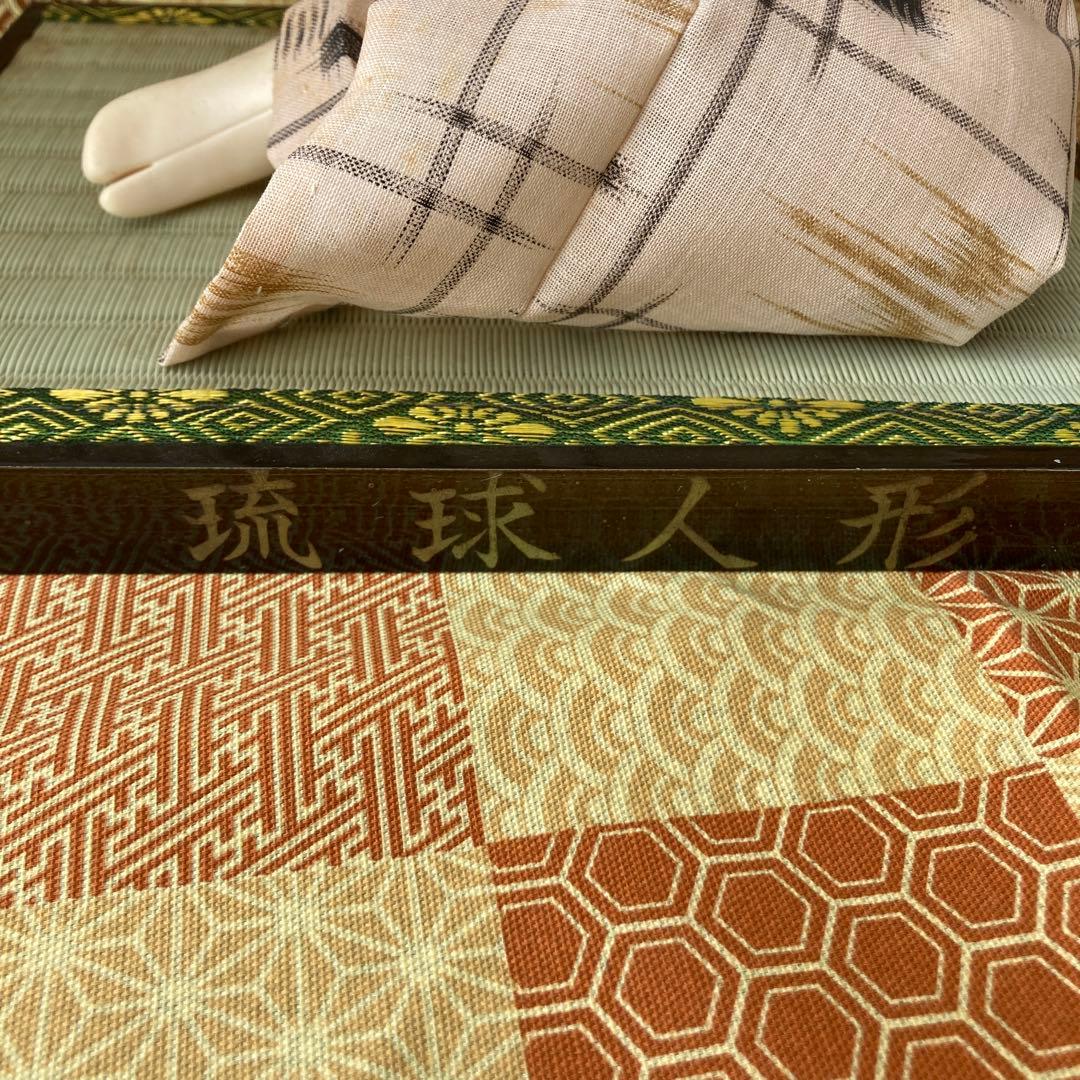 琉球人形　（ガラスケースはご希望に合わせて発送します　コメント欄より）