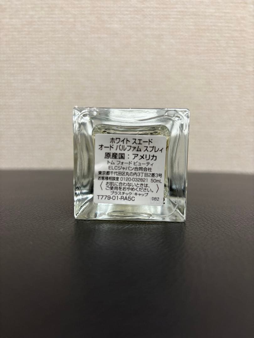 専用 トムフォード ホワイト スエード オードパルファム 50ミリ