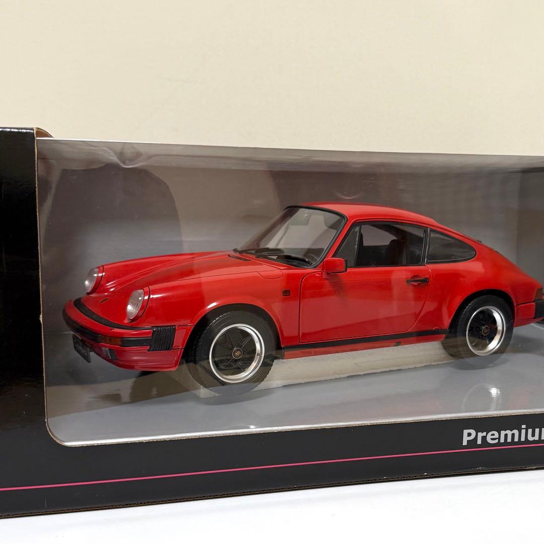 1/12 ポルシェ　911　カレラ　 3.2 クーペ　レッド　ドア開閉