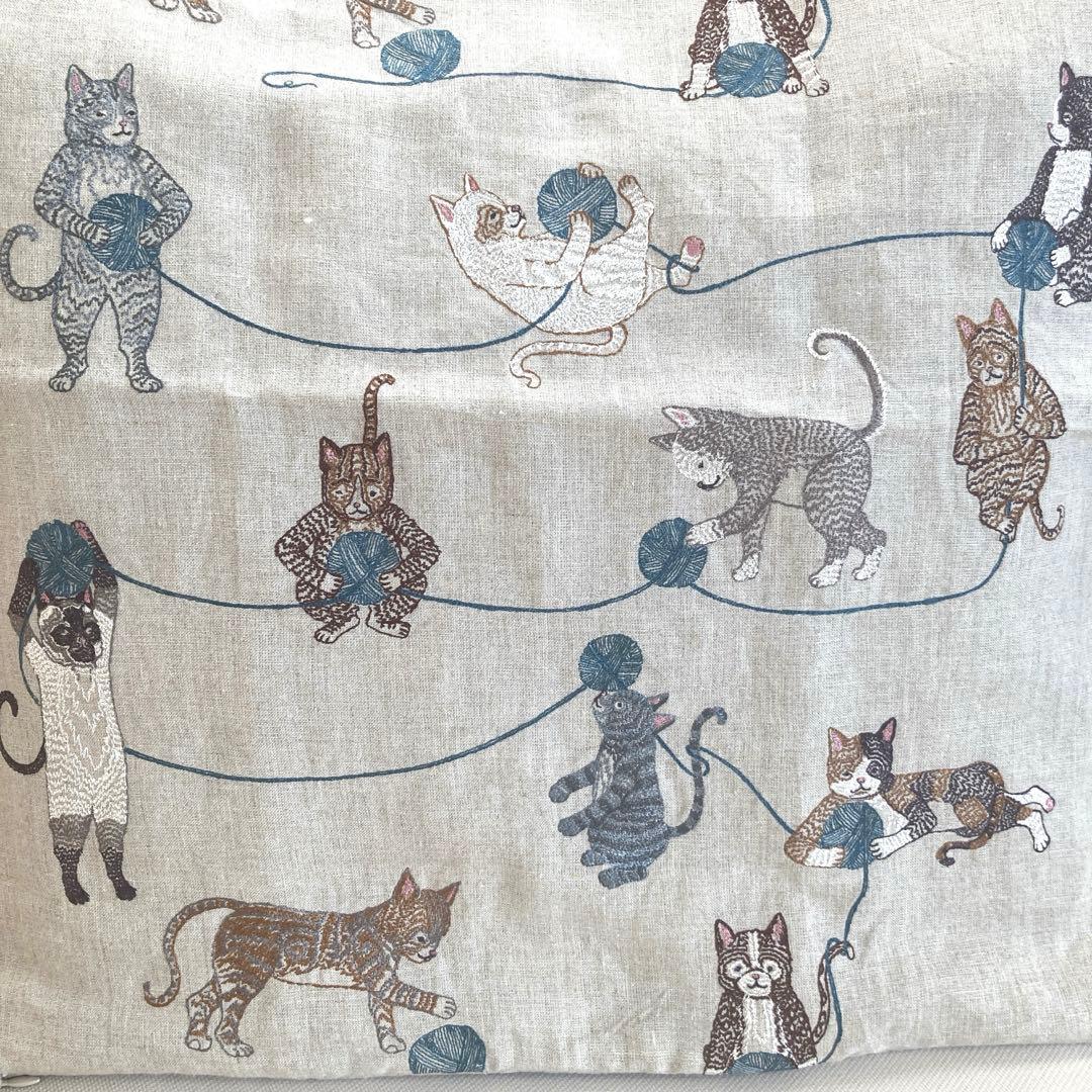 Coral&Tusk クッションカバー　Prayful Cats