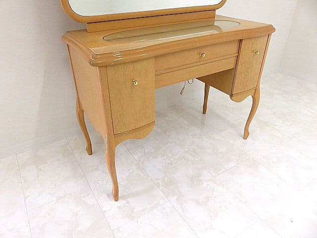 美品　IDC大塚家具　大松　最高級バーズアイメープルロココ様式ドレッサー　　姿見