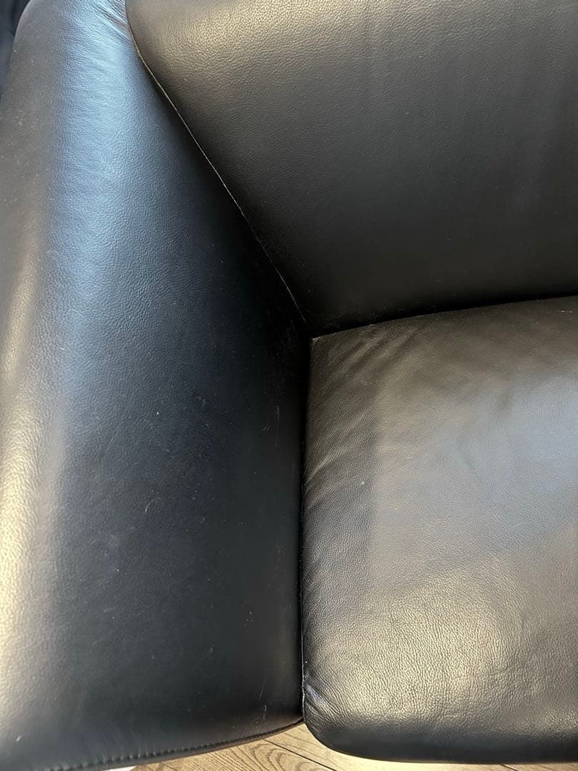 【送料込み】クラスティーナ　本革 3人掛けソファ