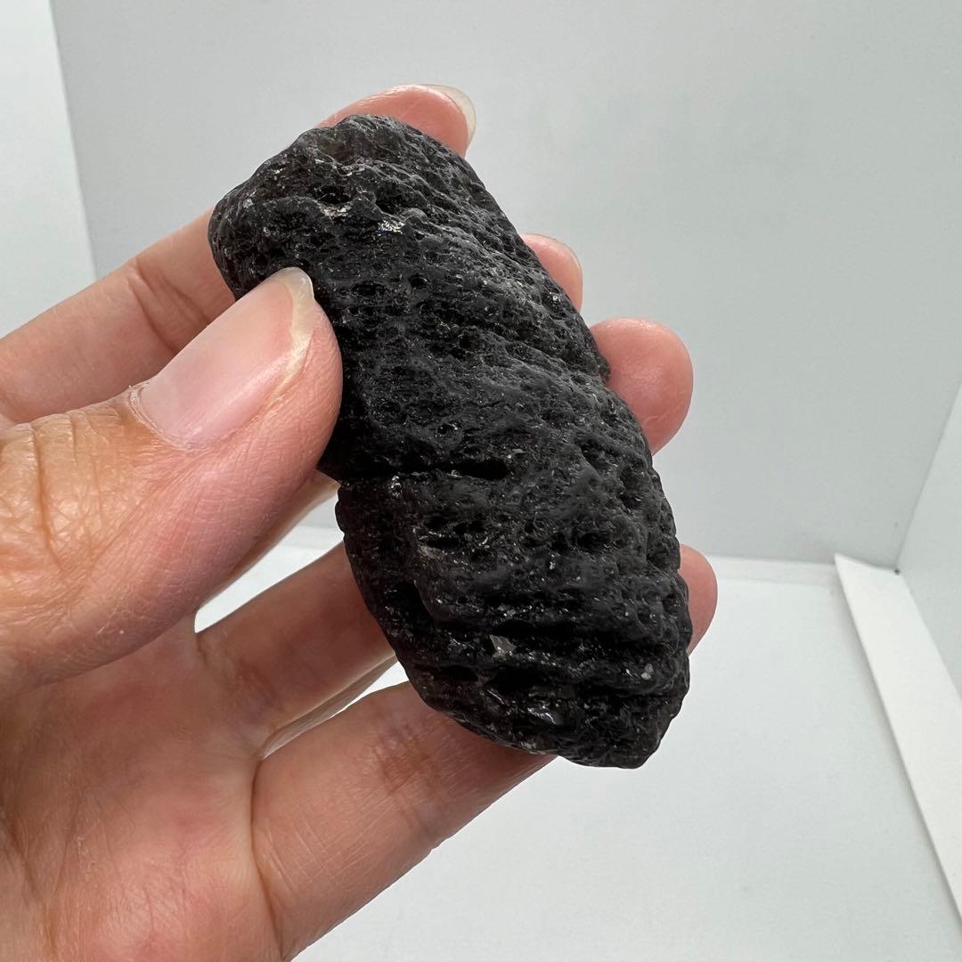 アグニマニタイト テクタイト 約80.5g インドネシア産 大粒 希少石