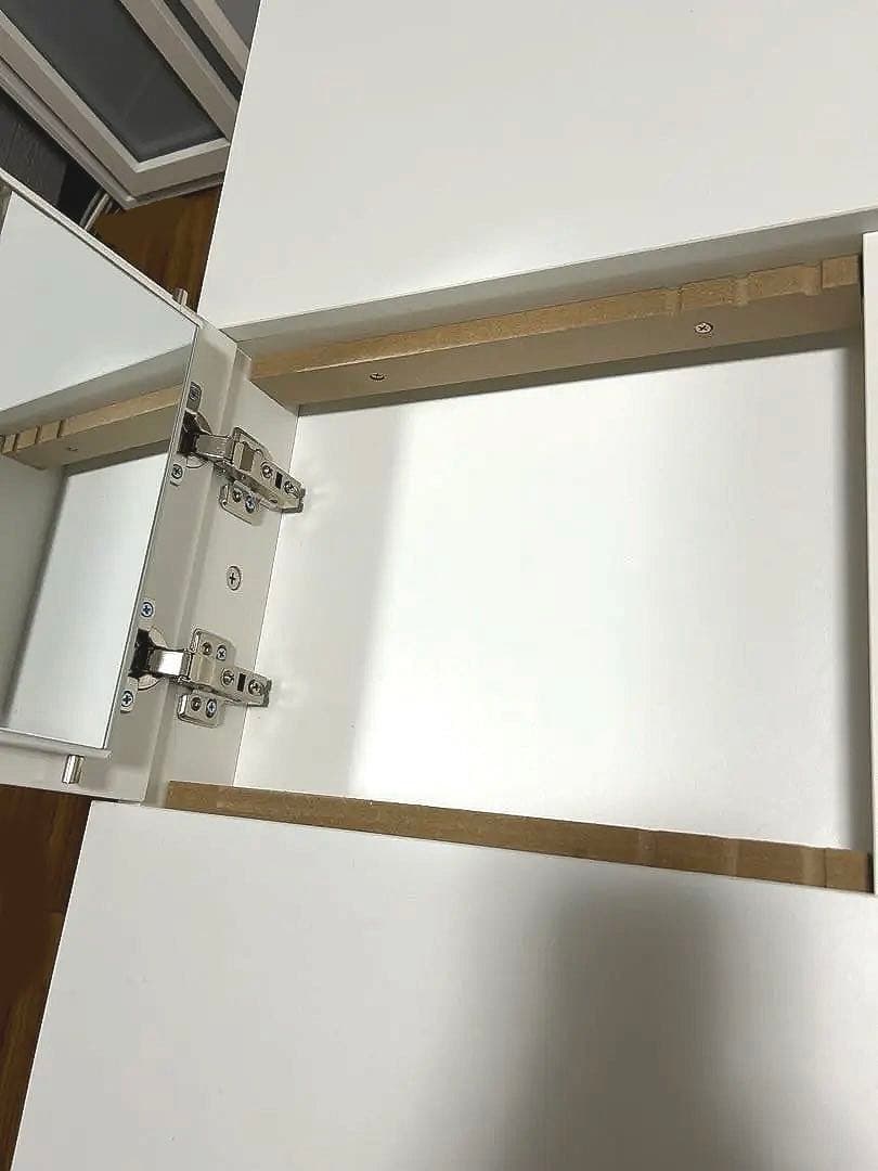 ホワイトドレッサー ミラー付き