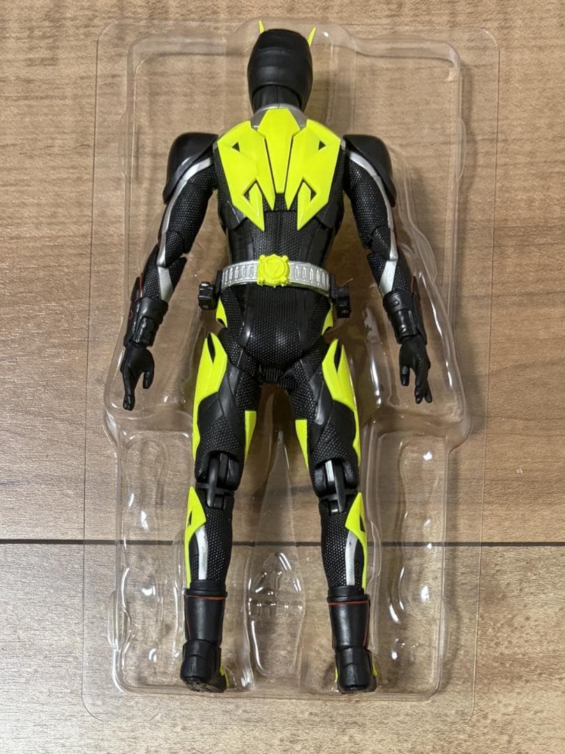 S.H.Figuarts 仮面ライダーゼロワン ライズホッパー＆エフェクト