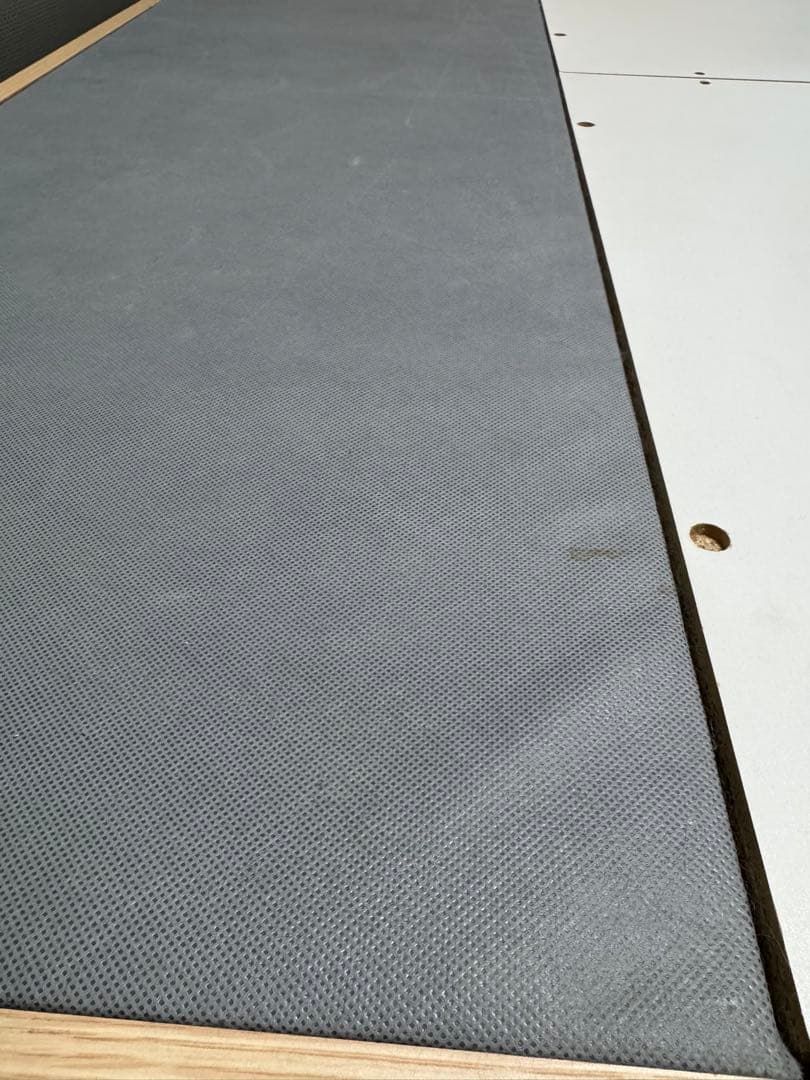 【引き取り希望】ニトリ　チェスト型シングルフレーム コンセント付