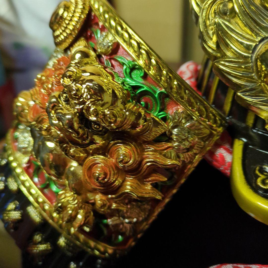 五月人形 豪華な金属製