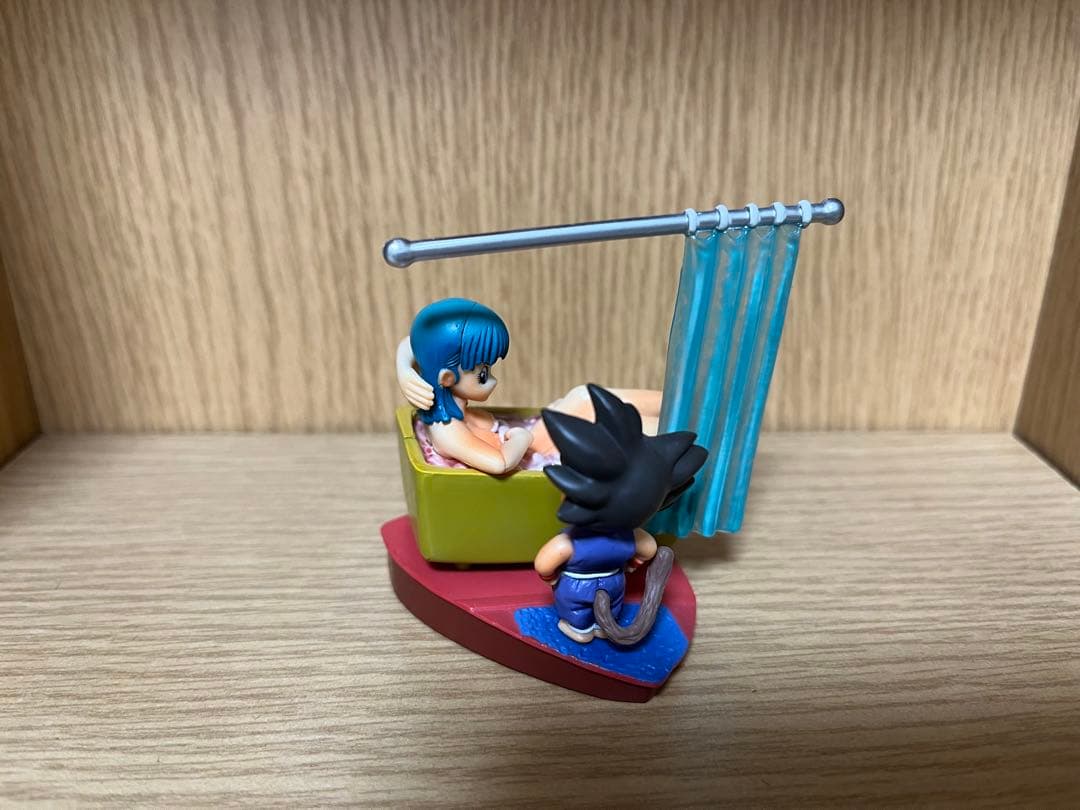 ドラゴンボールカプセル クライシス編 孫悟空&ブルマ(風呂) - メルカリ