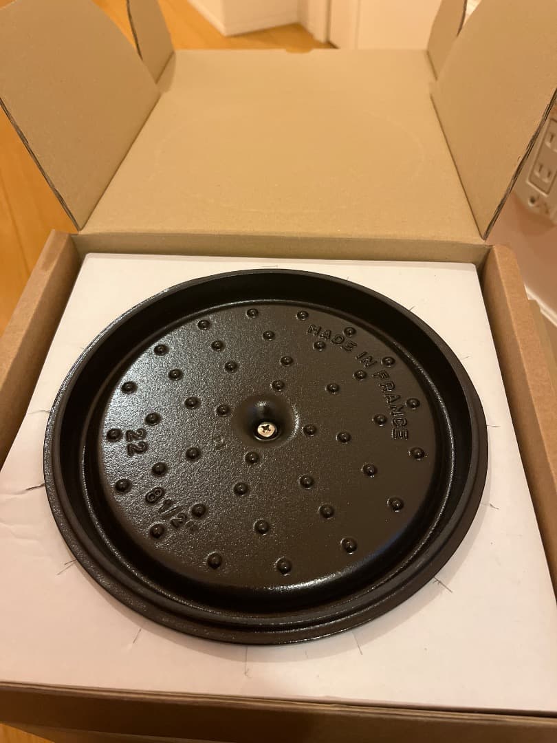 STAUB MASTERMIND ブラック 22cm 2.6L