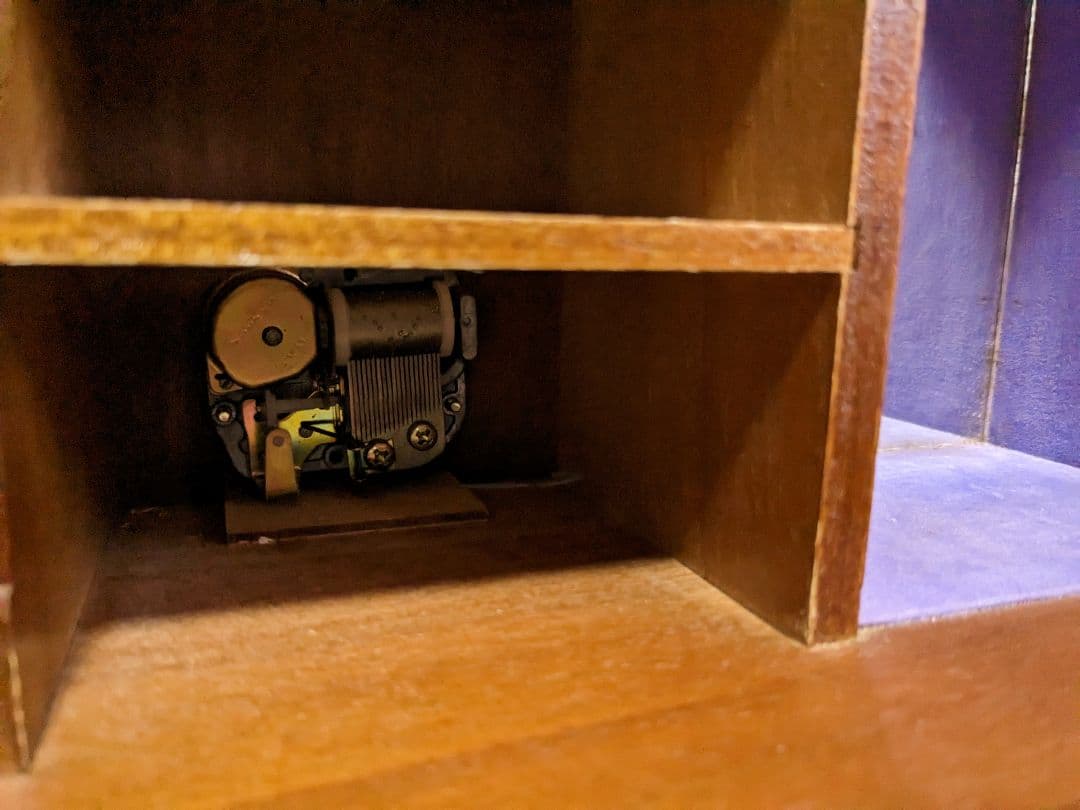 昭和レトロジュエリーボックスオルゴール愛の讃歌