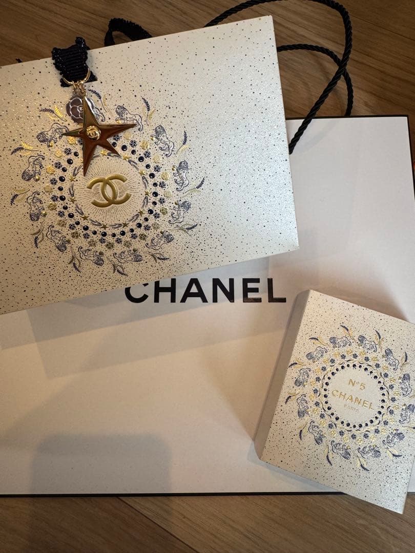 【新品未使用】シャネルCHANEL N°5 オードゥ パルファム 3 x 7ml