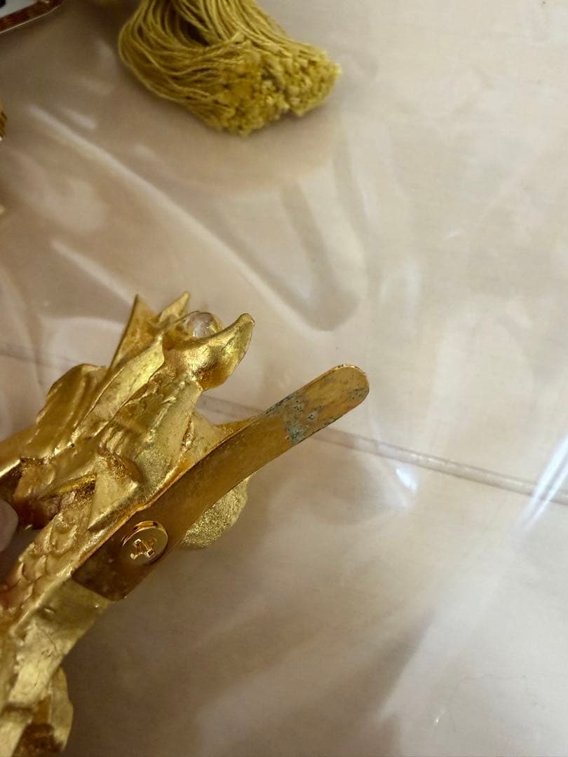 京甲冑 竹麻呂作 兜飾り 五月人形 本水晶・正絹・白檀塗 ガラスケース入り